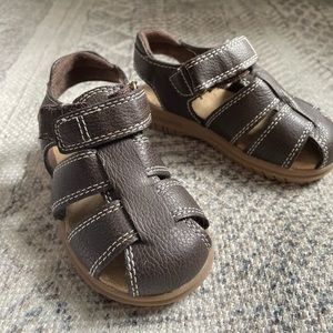 EUC • Children’s Place Toddler Fisherman Sandals • Brown • Size 7